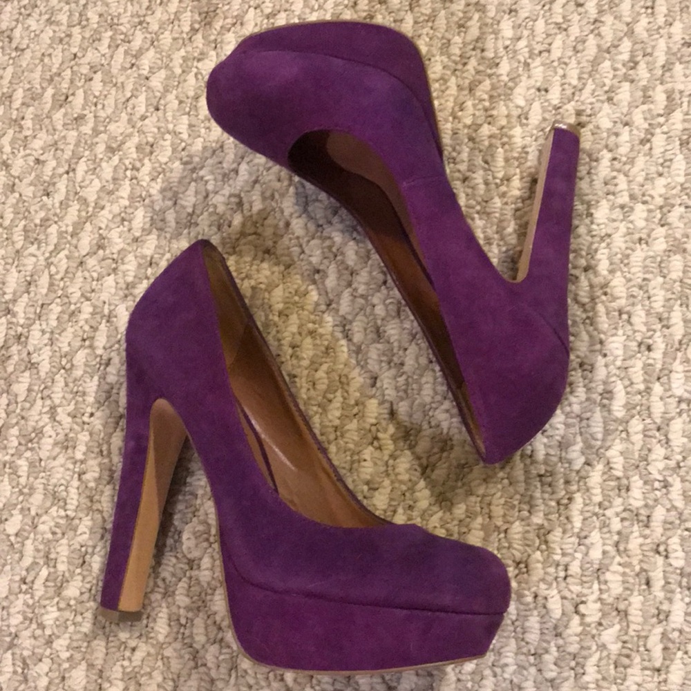 Steve Madden Size 7.5 Beast Model Pumps 👠